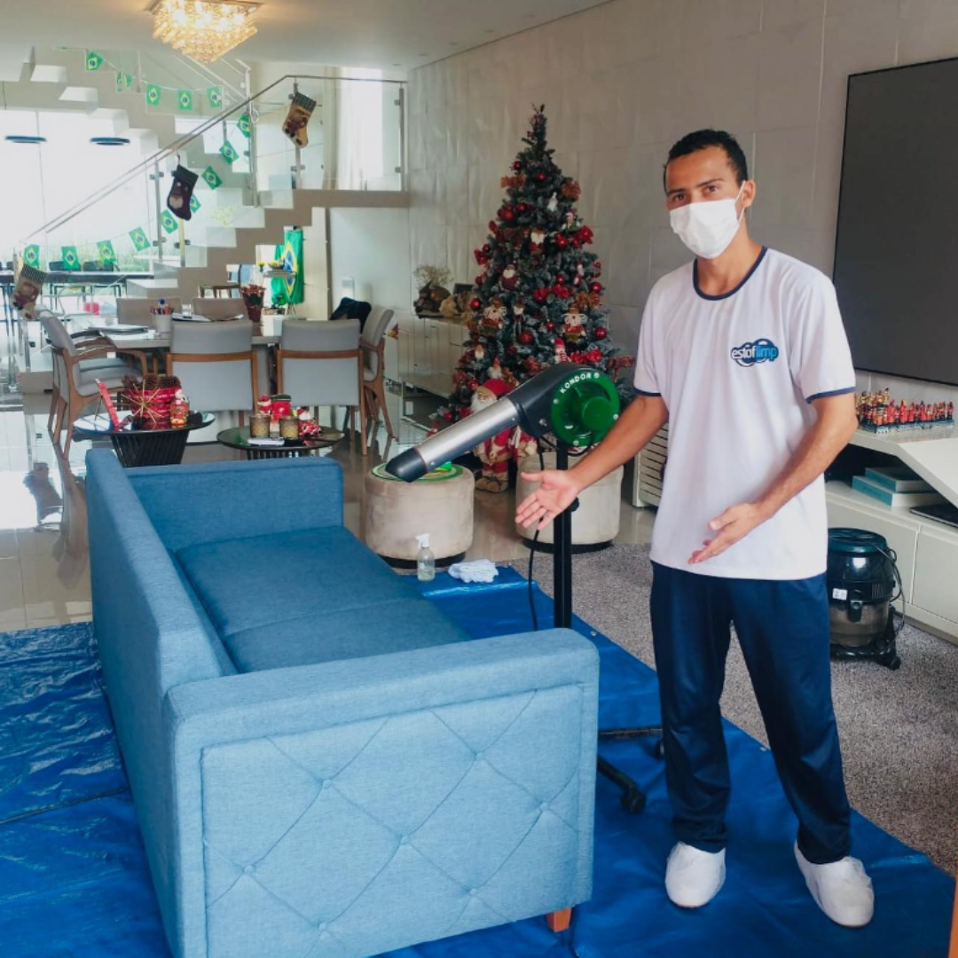 estoflimp7l limpeza de sofa em casa